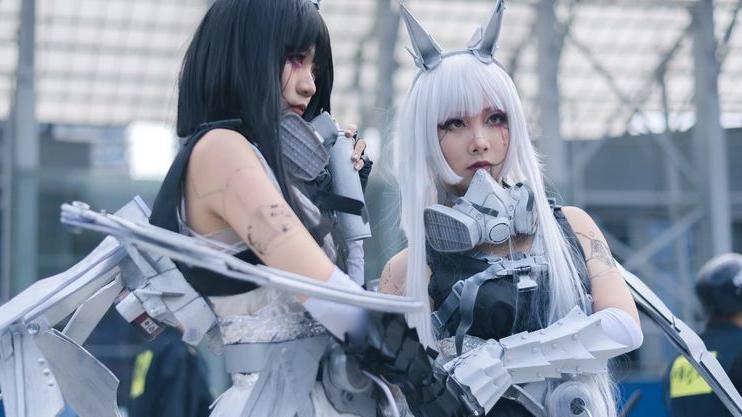 韩立|疫情期间漫展停摆，女coser集体展开自救，跳宅舞日入3000成普遍