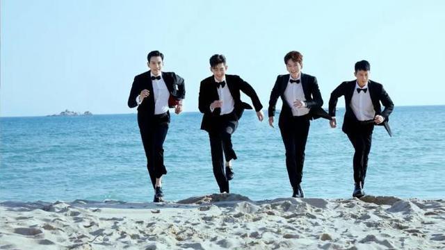 张翰|张翰女友视角综艺被翻出，噘嘴放电涂口红，网友：放过我的眼睛