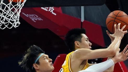 欧冠|恭喜！上海男篮千万级合同锁定CBA防守悍将，曾助球队2次击败辽篮