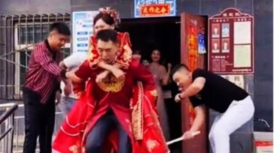 2013年，山西一新郎结婚40多天后去世，姐姐提出尸检，4名伴郎获刑，究竟发什么了什么？