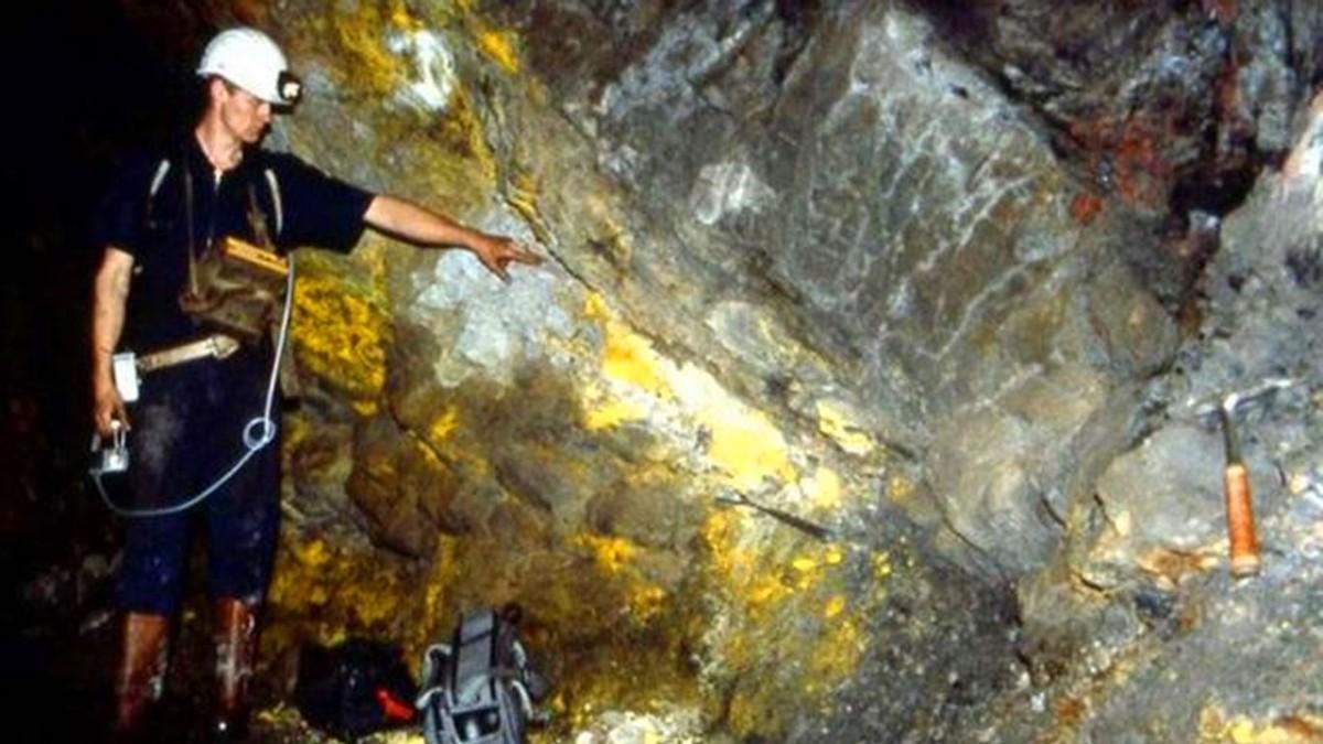 南非28亿年前的金属球，或与人造卫星有关联，史前文明是否存在？