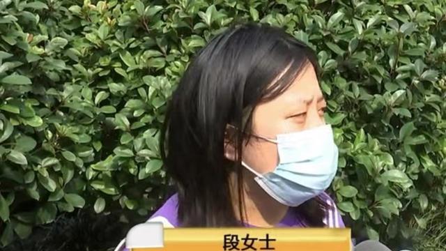 八个月宝宝坐儿童座椅磕到脑袋家长要求店家赔偿损失网友不解