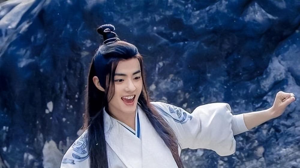 肖战|人在剧组神隐，歌在国际获奖，《光点》正为肖战的人气开疆拓土！