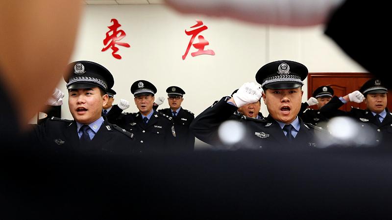 警察|当兵五年去年退役，今年扩招高职，毕业了可以当警察吗？
