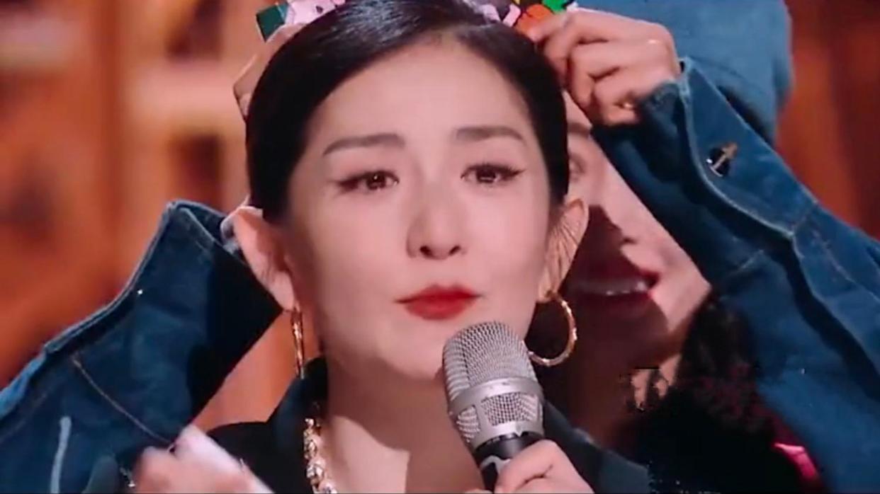 谢娜|芒果的“新人计划”有多狠？连生三个女儿的谢娜，开始放下了身段