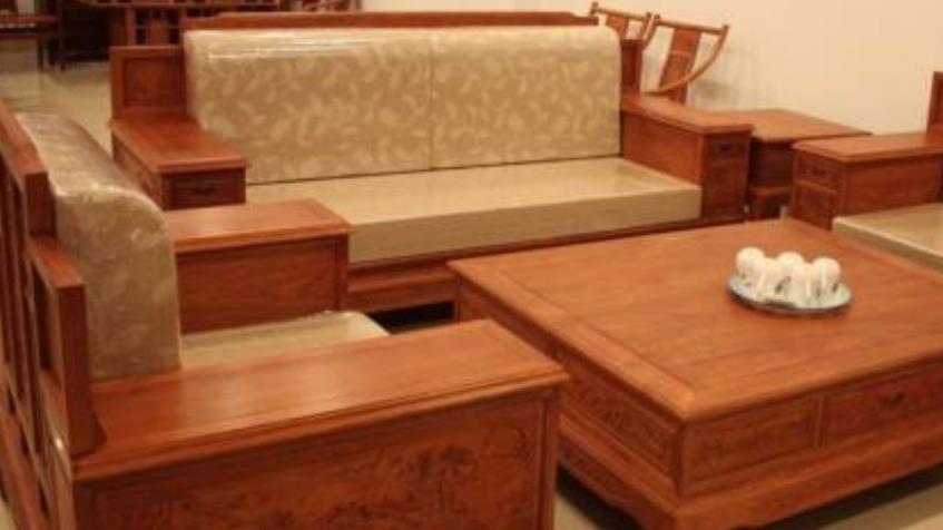 女士花十几万买家具，拆开后内心崩溃！商家：你拆它干嘛！车珠子？