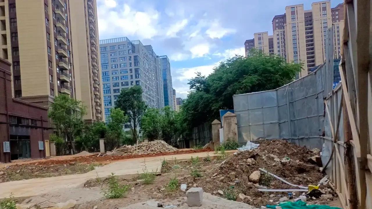 北京市|人生第一次买房却成了烂尾房，多处申诉无果