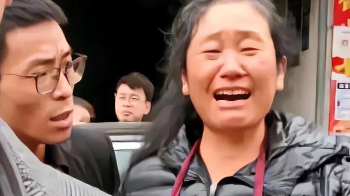 |胡鑫宇妈妈再次发声，揭穿“两个谎言”，言语中透露着无能为力