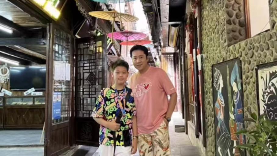 蔡国庆|蔡国庆儿子获安徒生艺术奖，11岁全能学霸羡煞网友：这个奖很难拿