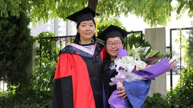 大学生|学生读研之后才发现，学硕和专硕差距很大，真不该听表姐的建议