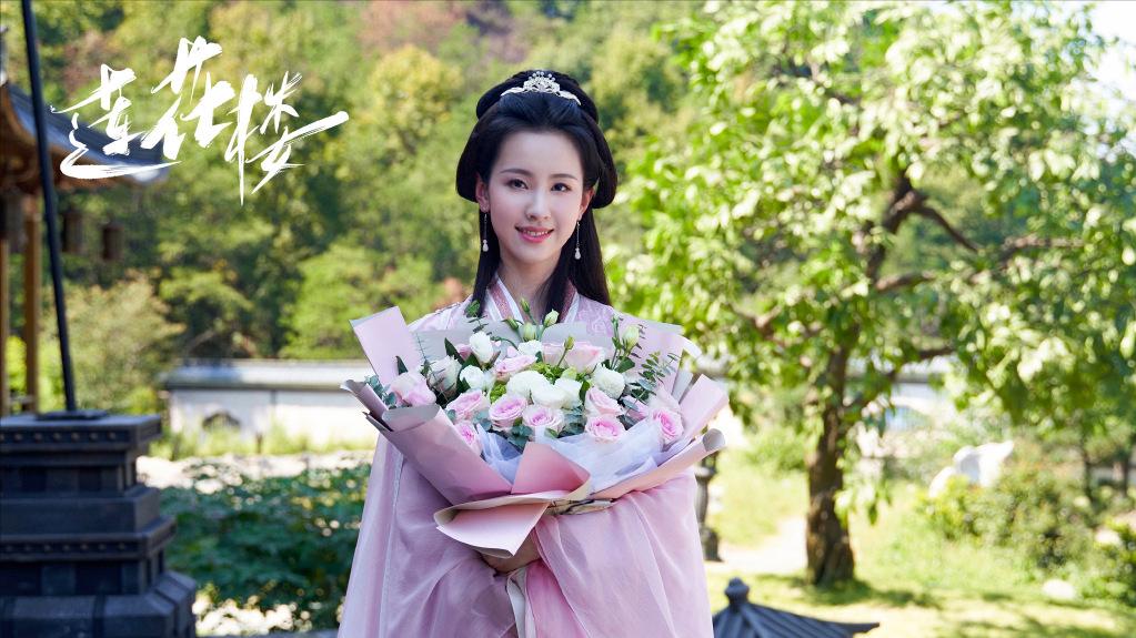 陈都灵|陈都灵古装扮相仙气飘飘，手握四部大古偶，造型太惊艳