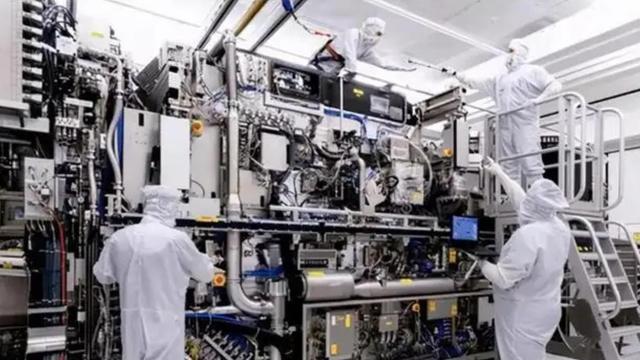 阿斯麦尔|关于光刻机出货，ASML开始“回头”了