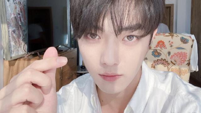 于正|于正爆旗下男艺人被骗钱，评价李一桐吴谨言，还隔空喊话杨幂