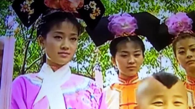 小燕子|重温《还珠》终于懂了：为何紫薇离开小燕子，和知画成了闺蜜！