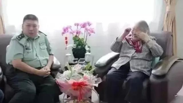 毛新宇|毛新宇和李敏的合影，从他们身上，看到了毛主席的影子