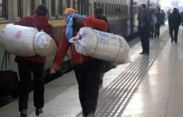 人贩子彭红菊：逃亡途中被卖给老光棍，警察找到时已经被打成残疾