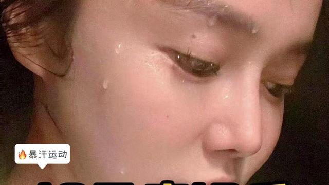 睡眠|冉莹颖带三个儿子现身！因穿衣太暴露遭吐槽，为生第四胎疯狂减肥