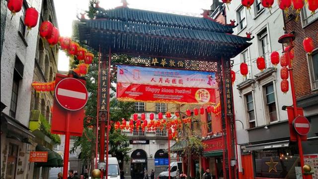 WhatsApp|微信用户高达10亿，却只能排全球第三！第一、第二名靠的是什么？