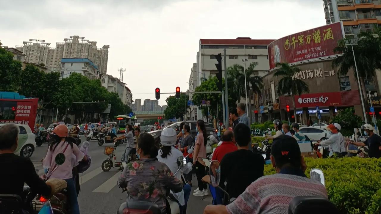 大连|有朋友这几年开劳务公司，赚得还不错