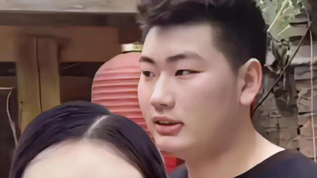 陈亚男|陈亚男更新作品，抱怨没人懂她的苦，网友：骗钱骗名委屈你了？