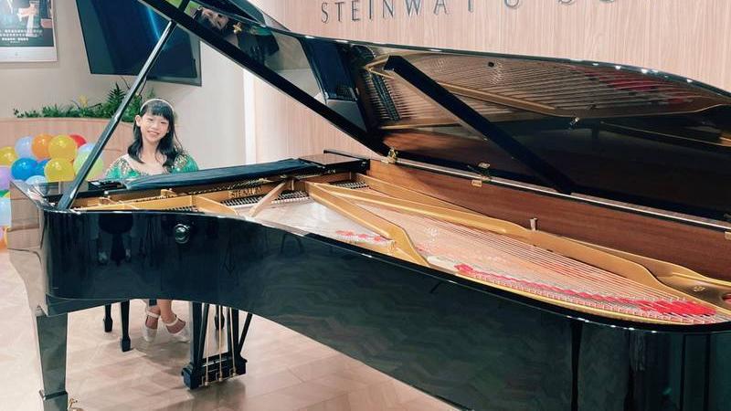 2022年杨景舒钢琴独奏音乐会在施坦威音乐厅成功举办
