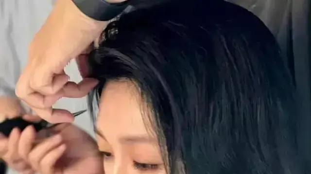 大S|大S再婚后首复工！身上满是纹身好掉价，一条广告你一辈子挣不到