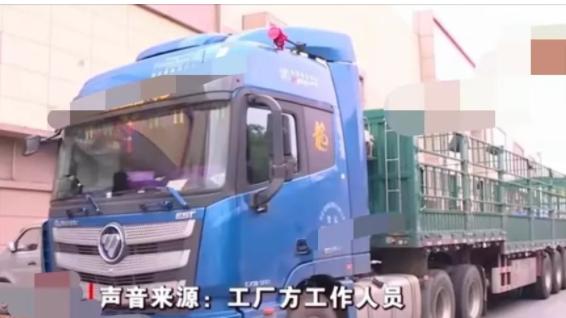 湖南，长沙。张师傅和陈师傅运34吨的大米到3000公里外的地方
