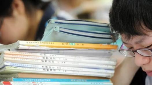 求职|“本科都考不上，哪来的勇气看不起名校生”，高材生这话引人深思