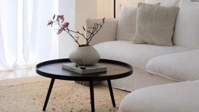 看了她家，才知道什么叫温柔精致，一个客厅就把我迷住，美很简单