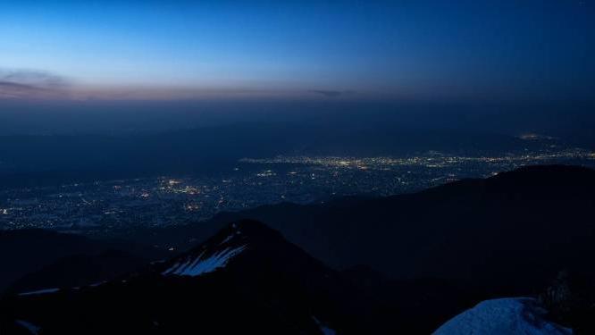 |家电厂商都是市场派，很多困难都能在一线找到答案