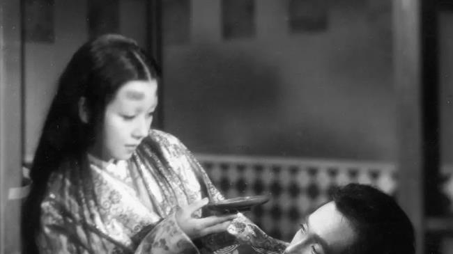 雨夜物语|高分日本电影，怪力乱神和日式美学的风花雪月——《雨夜物语》