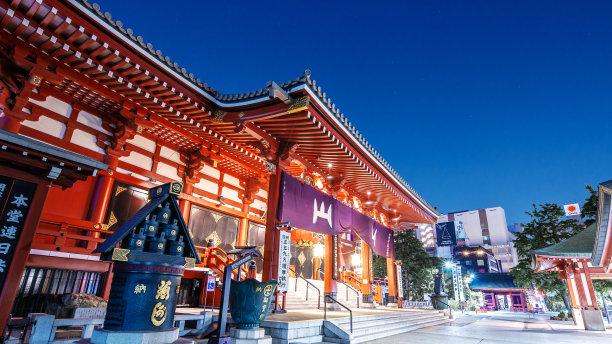 海边|日本最有名的寺院之一，建在海边的观光度假村，游客特意来观赏