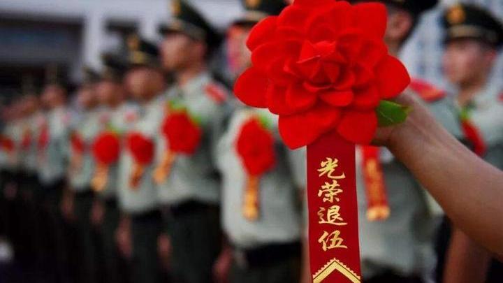 军人|这些退役军人，轻松月薪过万，怎么才能做到