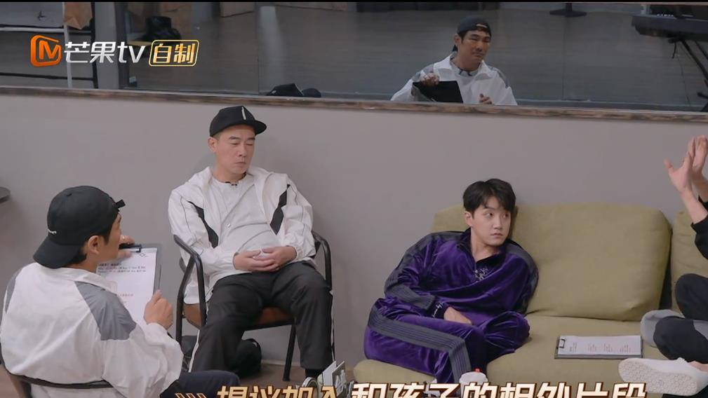 钢铁男子|披荆斩棘：五公选曲，伍佰的《钢铁男子》爆冷，演艺舞台将变温情