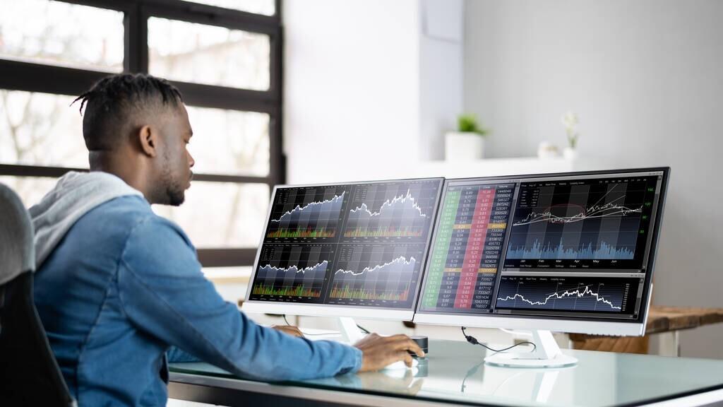 中国宏泰|手里有100万，是买房还是投资？