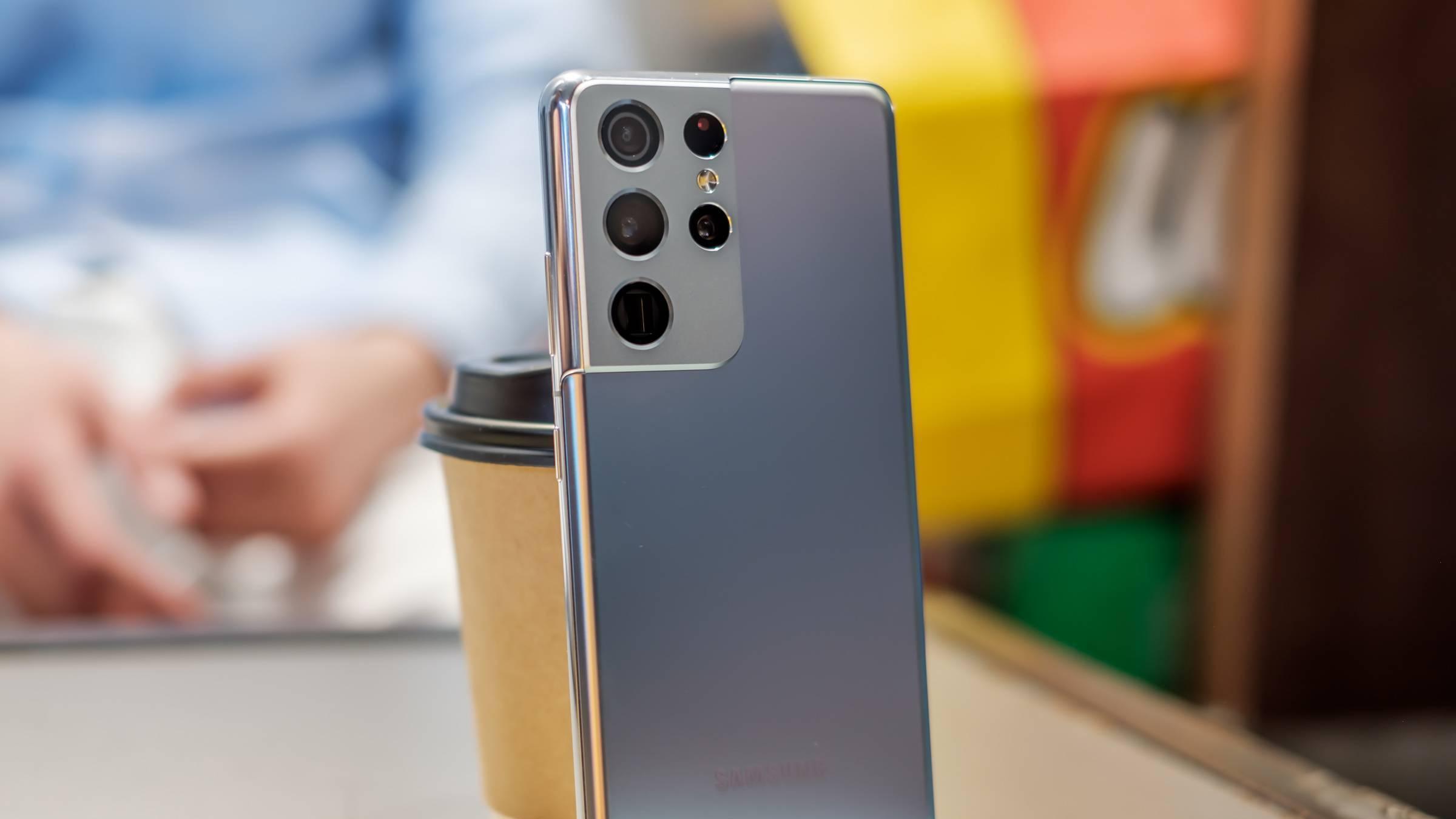 三星s22|三星S22大力清仓，默默直降1600元，星粉：果然没让人失望