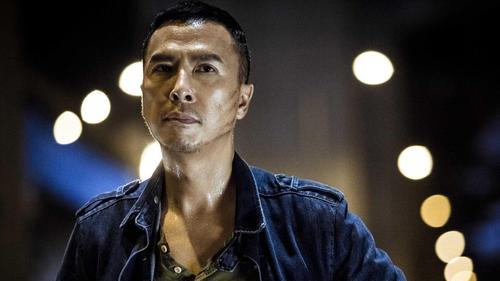 甄子丹|甄子丹正式进军好莱坞，三部大片都是男主角，成就有望比肩成龙