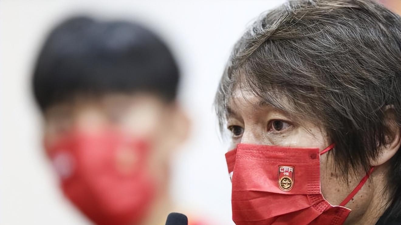 李铁被抓陆续供出同党，被抓前还在推销茶叶红枣，判他几年合适？