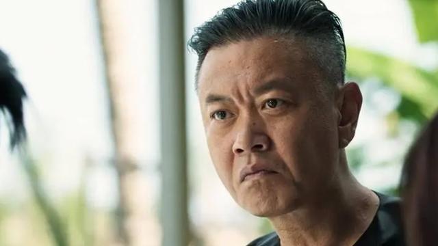 李光洁|随着《风吹半夏》的热度提高，两个男演员得到加持，那就是李光洁和冯嘉怡