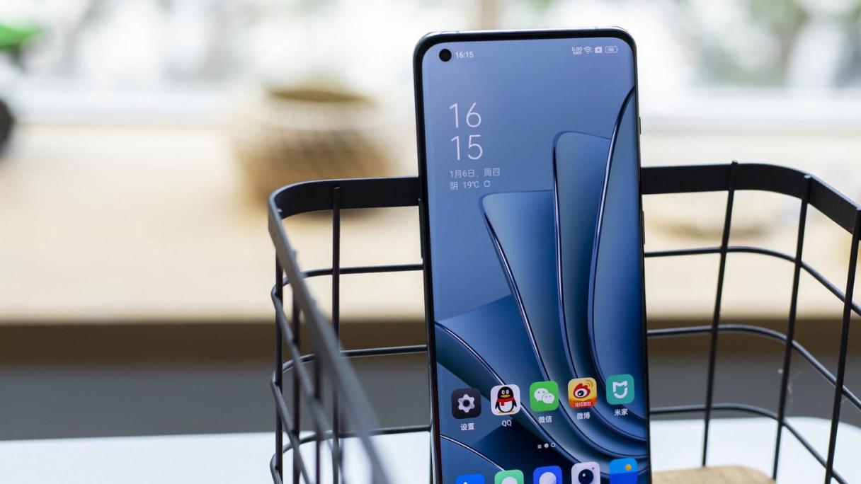 一加科技|国产旗舰发布两个月，骁龙8+哈苏影像，已从4999降至4499元！