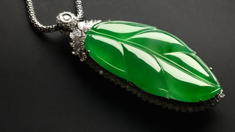 |好玉是不需要雕刻的，塑身翡翠的优点，原来还有这样的层面