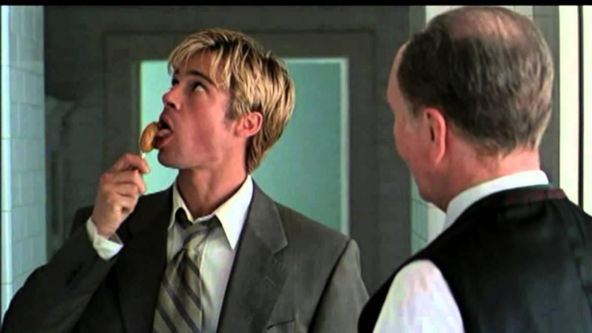 布拉德·皮特|布拉德·皮特吃花生酱表情名留影史！回顾他11个最巅峰角色