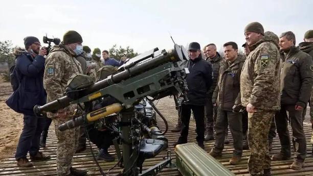 俄军狠劲来了！监狱犯人数量锐减2.3万，巴赫穆特组建“敢死队”