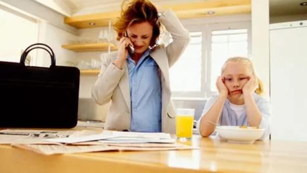 亲子|职场妈妈怎么做到家庭工作两不误，还能照顾好宝宝的。