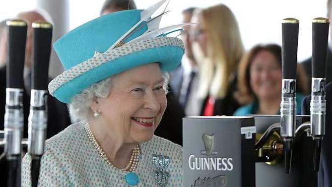 酒吧|女王将在桑德灵厄姆庄园开一家酒吧，她正在招聘员工