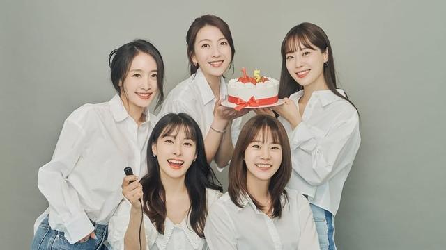 KARA|KARA庆15周年，成员一起去看天使荷拉，MV最后藏彩蛋1秒惹哭粉丝