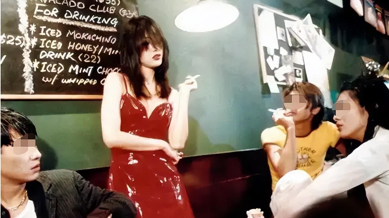 初中女生辍学3年！为讨生活沦为失足女！！