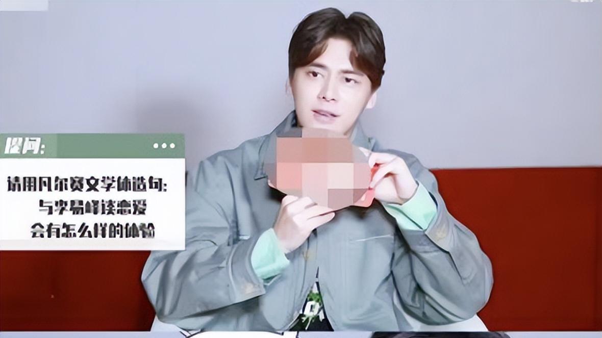 李易峰|李易峰被拘留前街头搂美女！兴奋抽烟热聊，称自己最宝贵的是贞操