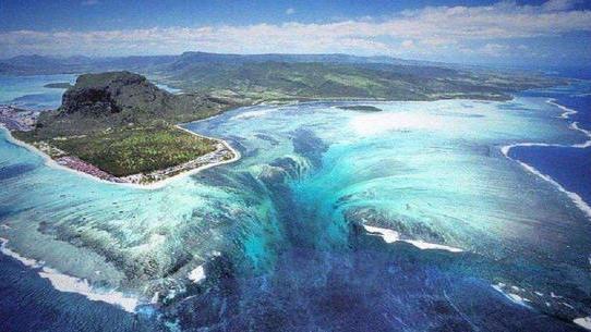 3千万亿吨！马里亚纳海沟正大量吞没海水，为何海平面不降反升？