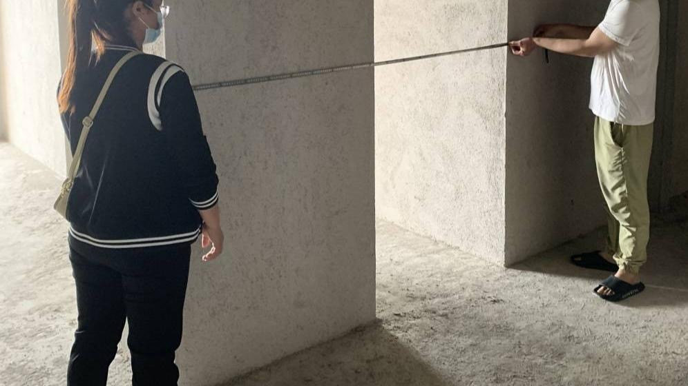 南宁|买一套房得两套？南宁一女子被“幸运”砸中，却遭遇退房难